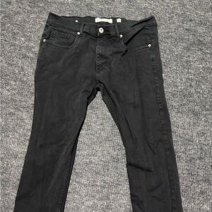 Men's Relaxed Black Jeans